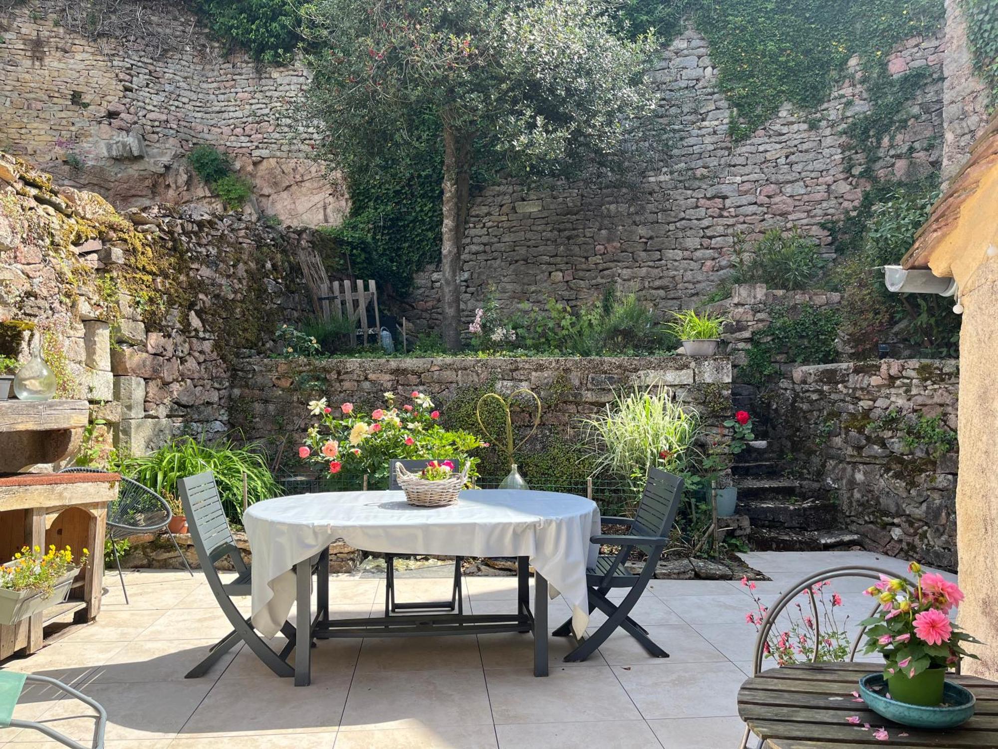 Maison Cosy En Plein Centre Ville Semur-en-Auxois Kültér fotó
